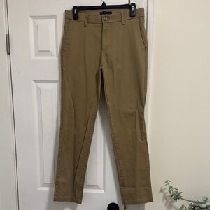 Dockers Men's Khaki Chinos